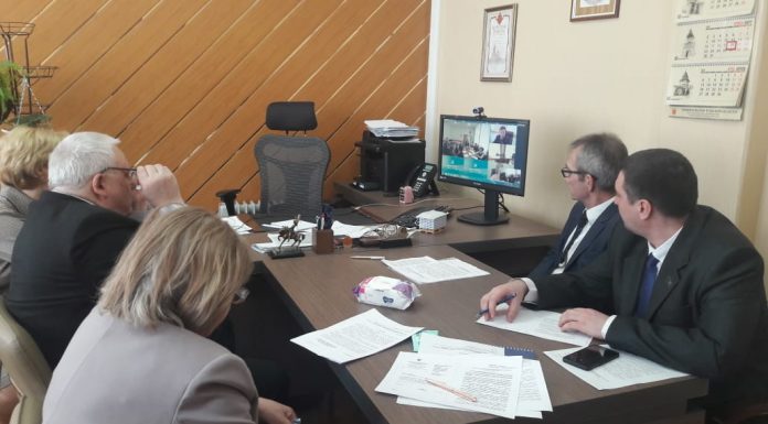 Состоялось внеочередное заседание Областной трехсторонней комиссии по регулированию социально-трудовых отношений 20 марта 2020 года.