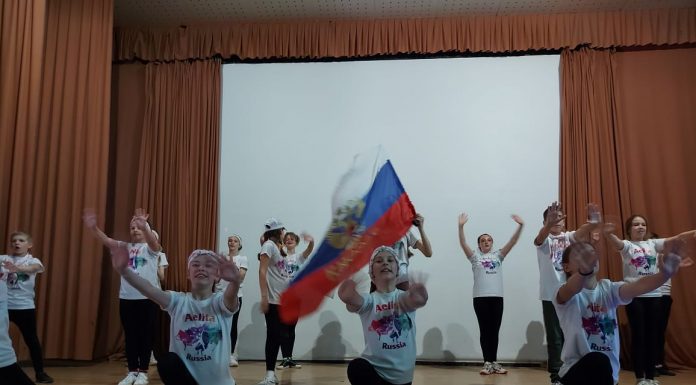 Я, ты, он, она — вместе целая страна