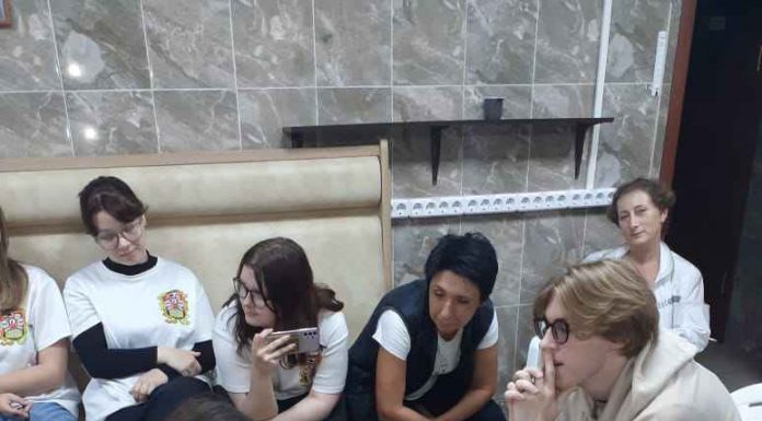 Профсоюз возводить молодым