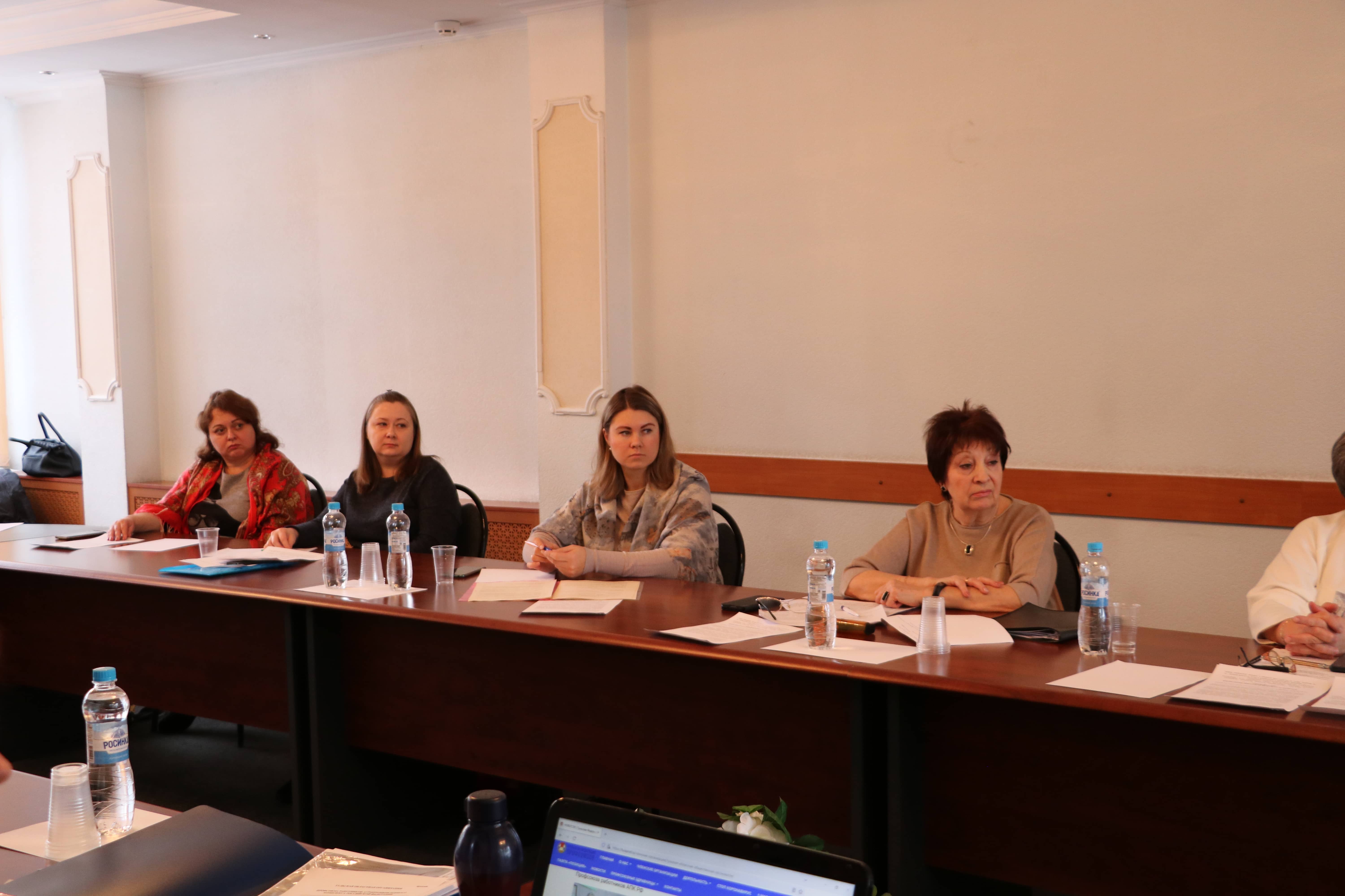 Верховный суд чебоксары. Депутаты законодательной думы созыва 2014 года хабаровского края. Исполкомская 16 спб комитет по транспорту. Исполкомская 16 комитет по транспорту. Комитет по транспорту спб.