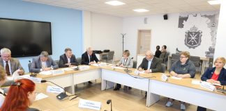 Трехсторонняя комиссия решала, каким будет МРОТ в 2027 году